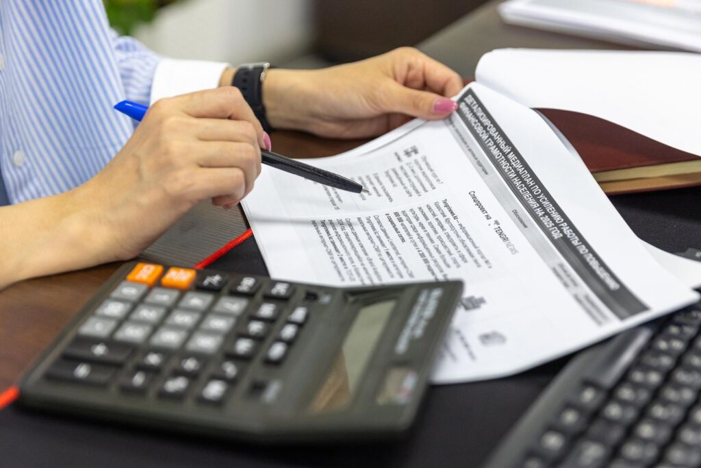 Análise de documentos financeiros com calculadora - Reforma Tributária 2026